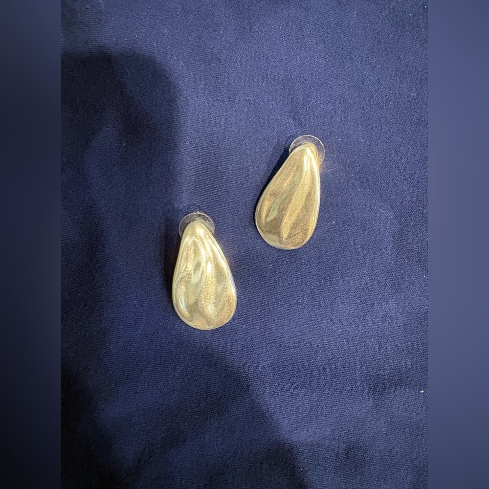 Elegant Silver Teardrop Earrings